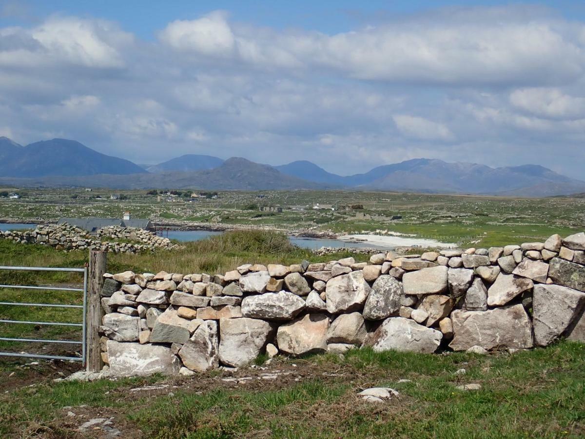Earls View Pod Hotel Carna Exterior photo