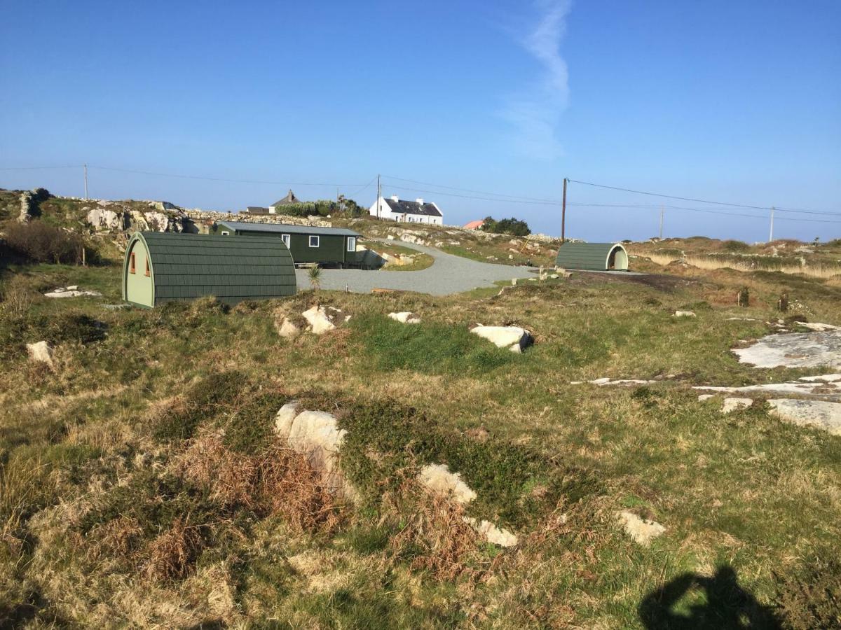 Earls View Pod Hotel Carna Exterior photo